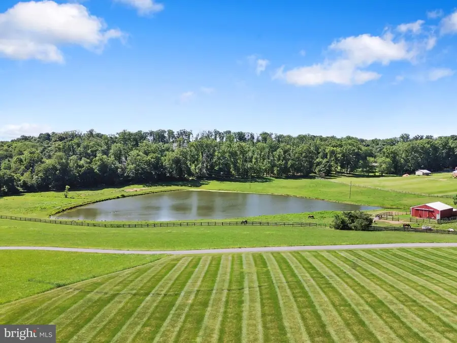 600 Turf Farm Dr, Sykesville, MD 21784 - #2