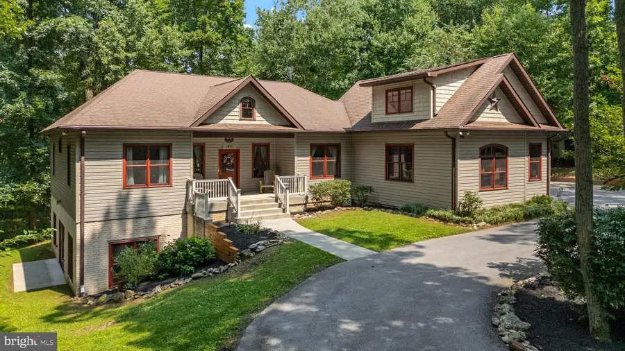 1801 Nicodemus Rd, New Windsor, MD 21776 - #2