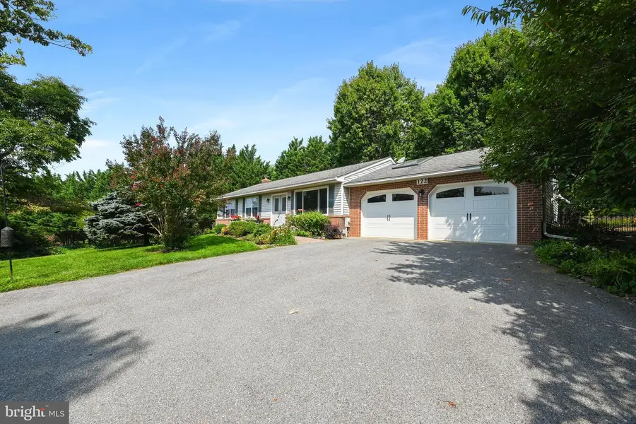 122 Elaine Ave, Westminster, MD 21157 - #3