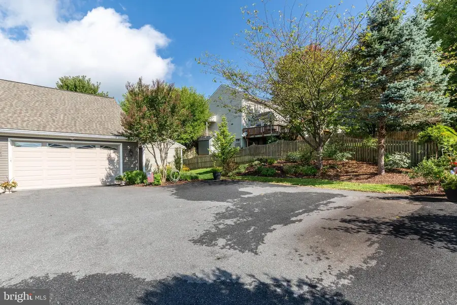 566 Rich Mar St, Westminster, MD 21158 - #3