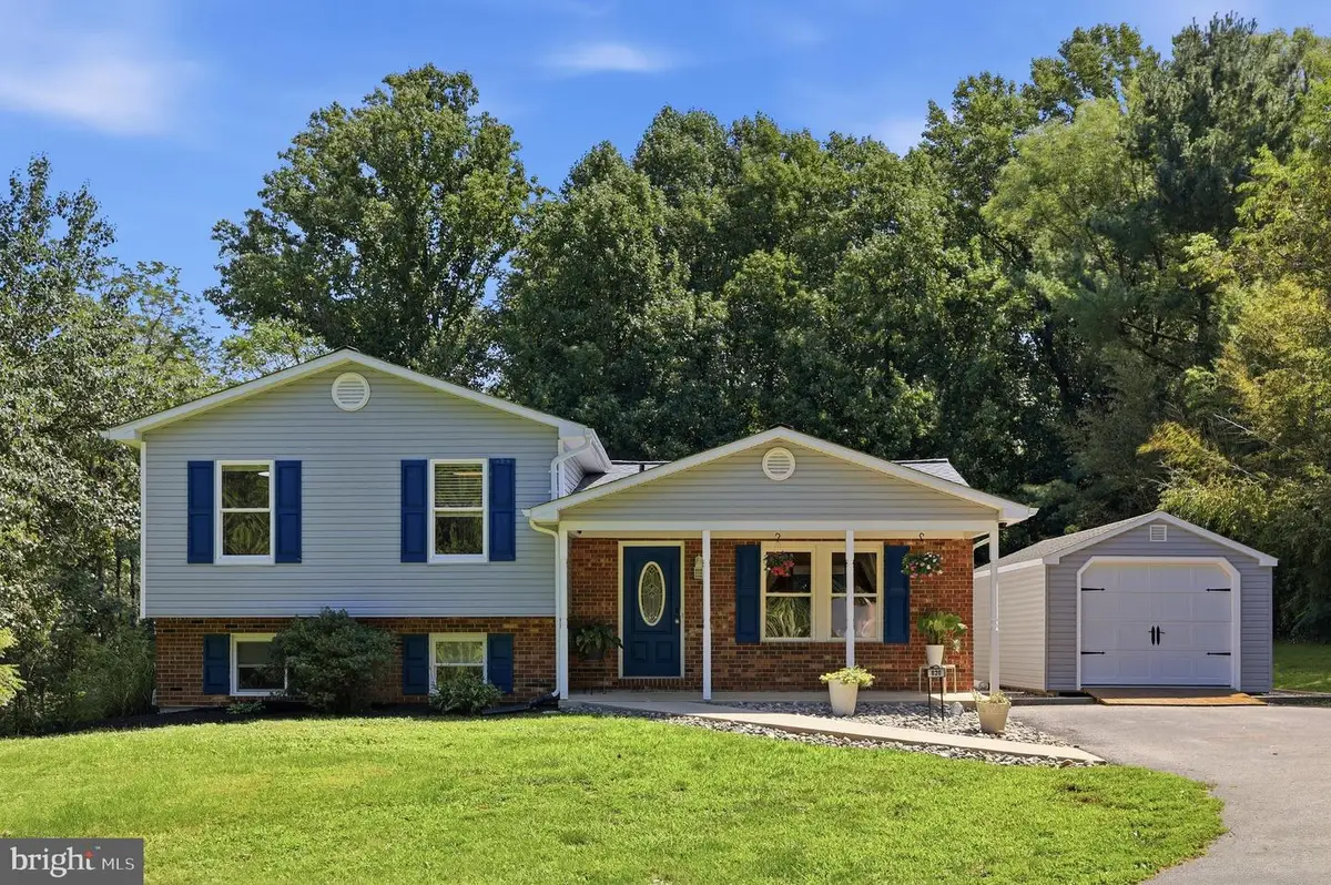 820 Wilda Dr, Westminster, MD 21157 - #1
