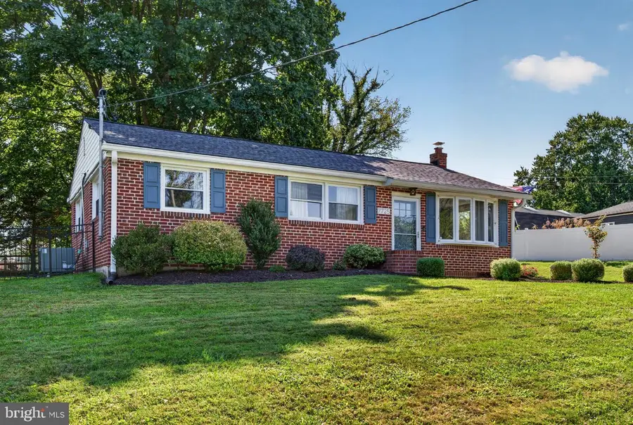 7725 Carter Rd, Sykesville, MD 21784 - #2