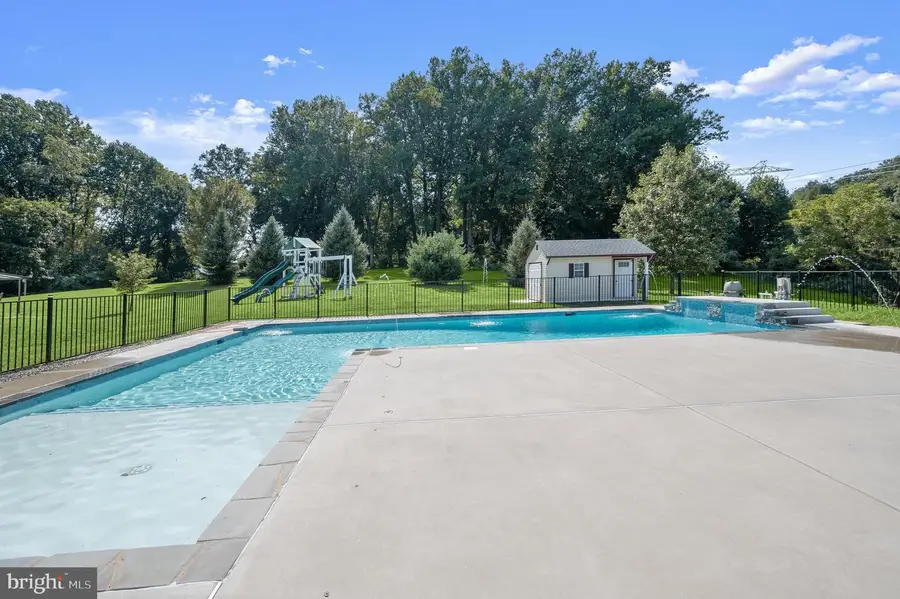 1650 Village Green Dr, Woodbine, MD 21797 - #2