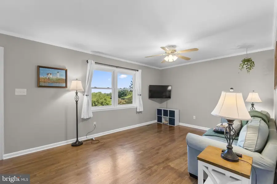 1613 Terrace Dr, Westminster, MD 21157 - #3