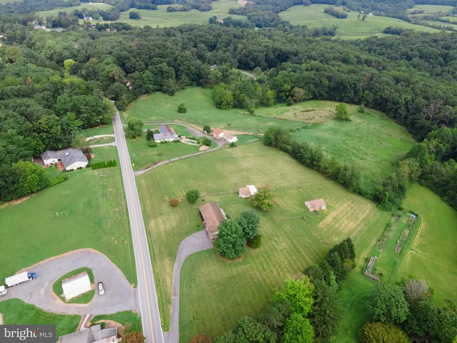 946 Stone Rd, Westminster, MD 21158 - #2