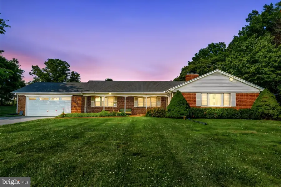 5049 Braddock Rd, Woodbine, MD 21797 - #2