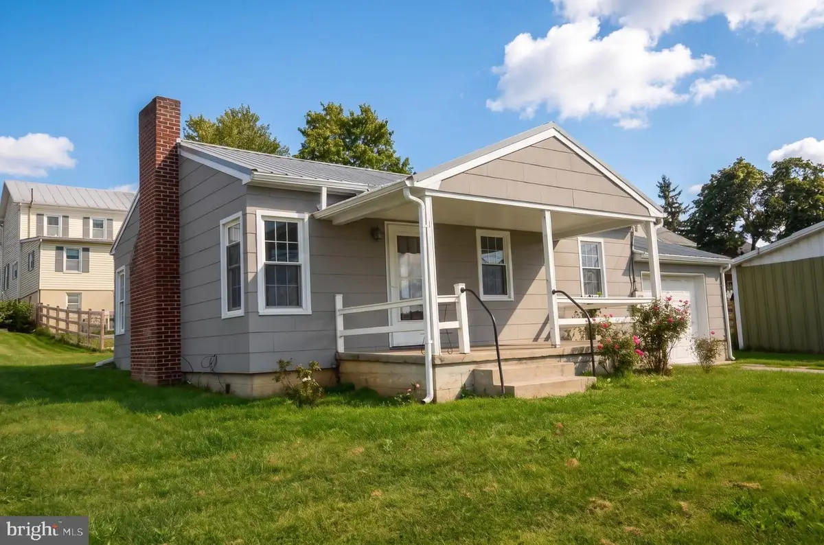 1 W Locust St, Union Bridge, MD 21791 - #1