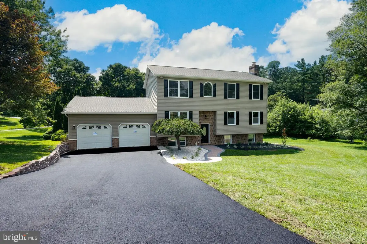7000 Sheldon Ln, Sykesville, MD 21784 - #1