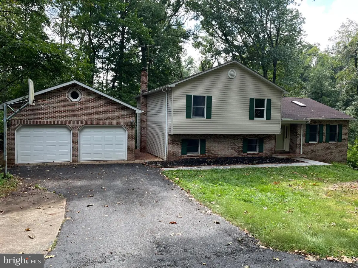 5005 Michaels Dr, Hampstead, MD 21074 - #1
