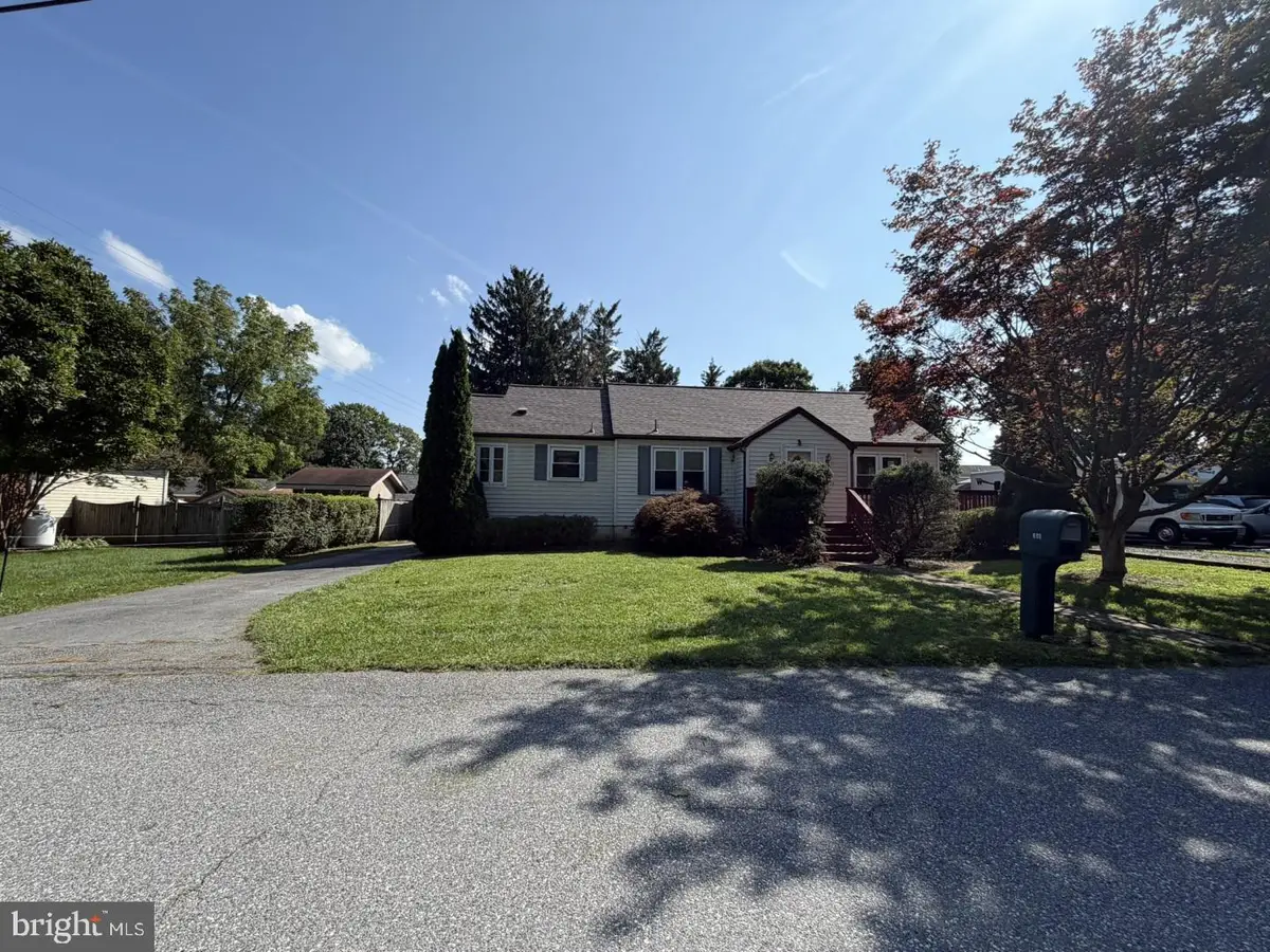 108 Paradise Ave, Mount Airy, MD 21771 - #1