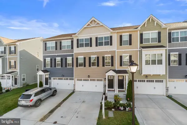 2753 Town View Cir, NEW WINDSOR, MD 21776