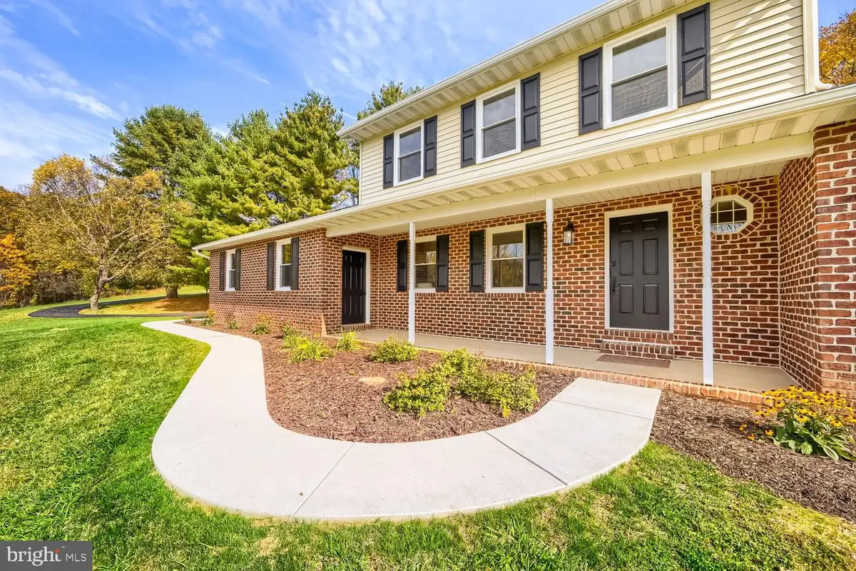 681 Hook Rd, Westminster, MD 21157 - #1