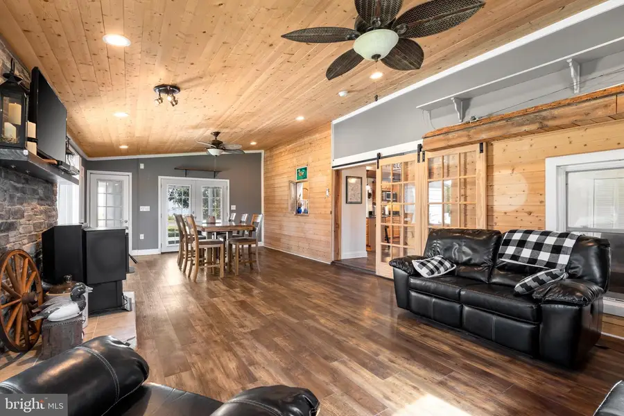 2404 Hoopers Island Rd, Fishing Creek, MD 21634 - Image #3