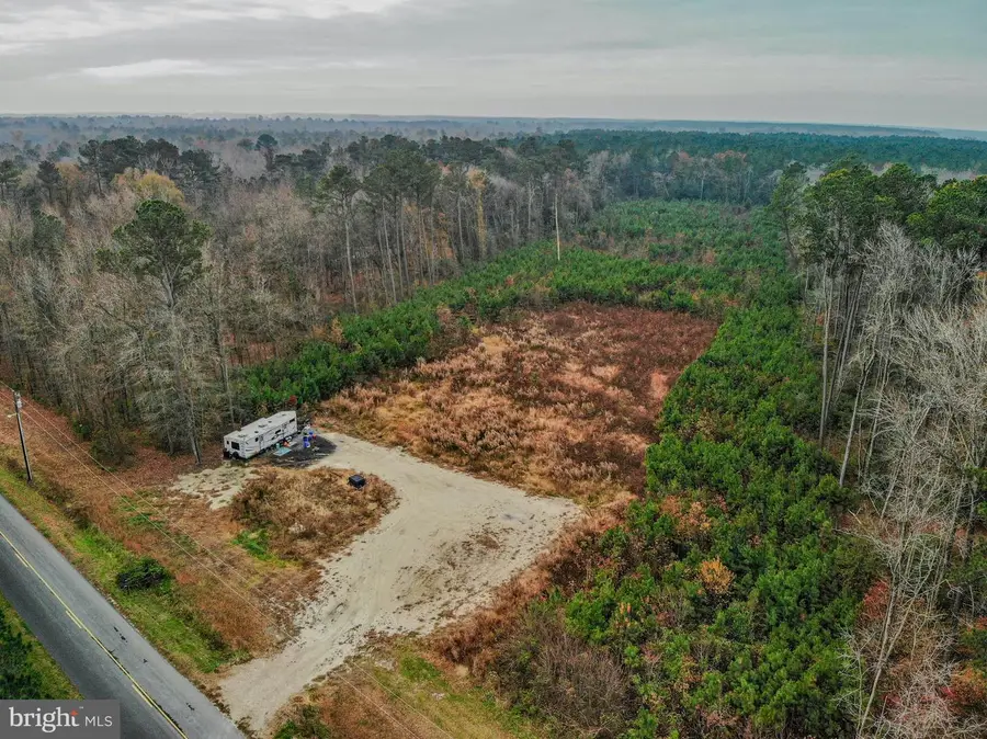 4833 Centennial Rd, Vienna, MD 21869 - Image #2