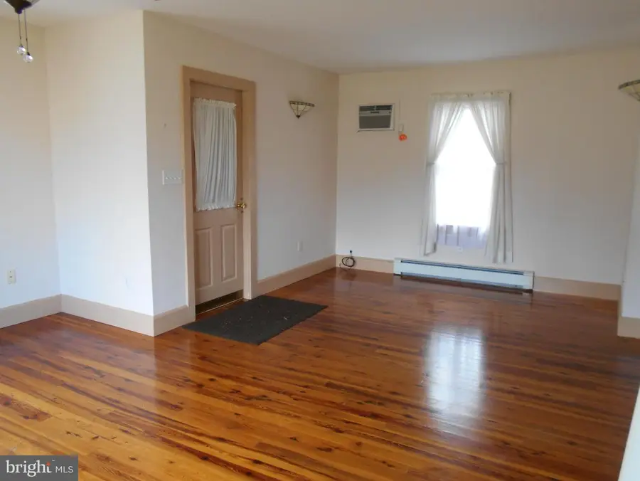 5841 Hudson Wharf Rd, Cambridge, MD 21613 - #2