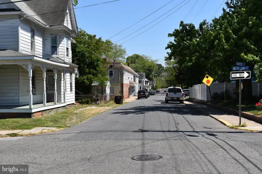 218 W End Ave, Cambridge, MD 21613 - #2