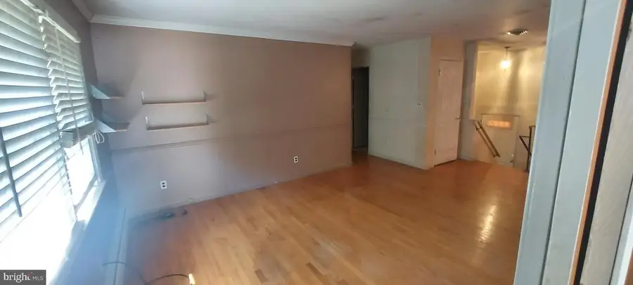 2909 Green Valley Rd, Ijamsville, MD 21754 - Image #2