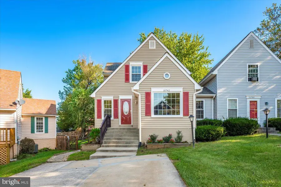 10742 Lake Edge Ct, New Market, MD 21774 - Image #2