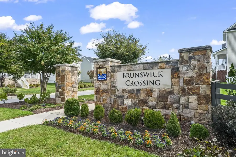 1206 Younkins Dr, Brunswick, MD 21716 - Image #2