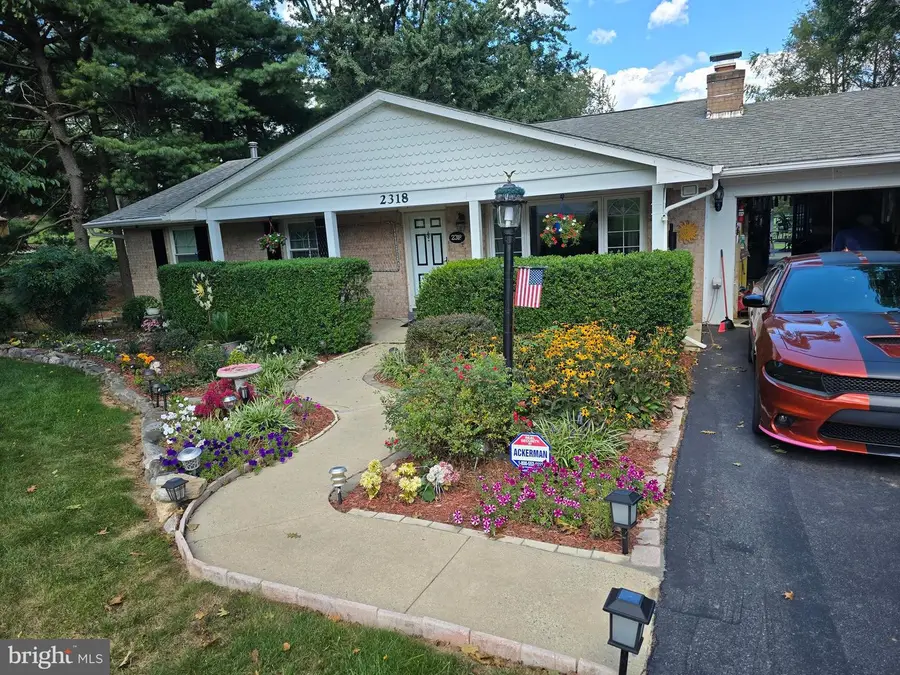 2318 Persimmon Dr, Ijamsville, MD 21754 - Image #2