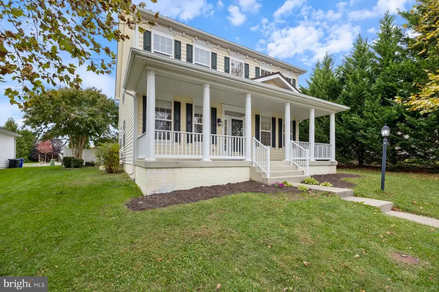 308 E Wainscot Dr, New Market, MD 21774 - Image #2