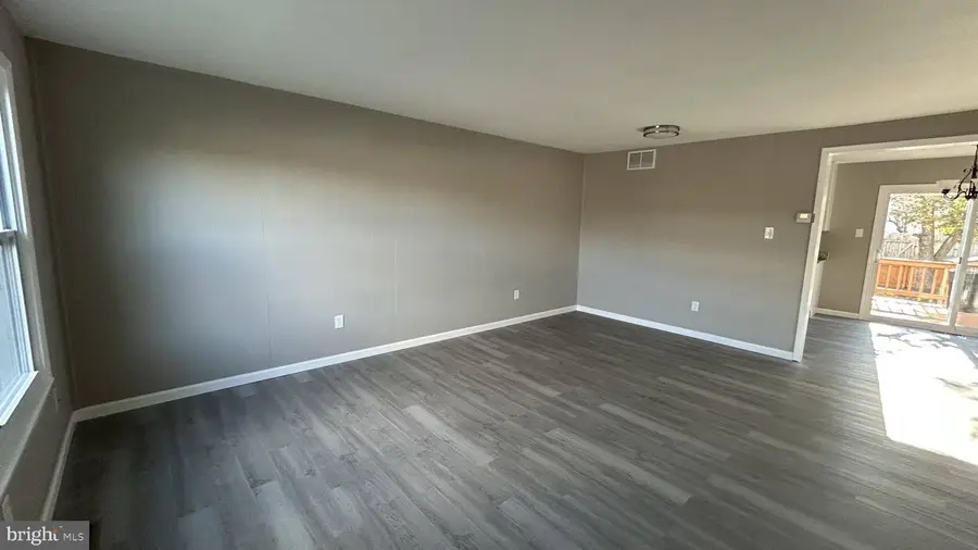 13 Consett Pl #4h, Frederick, MD 21703 - Image #3