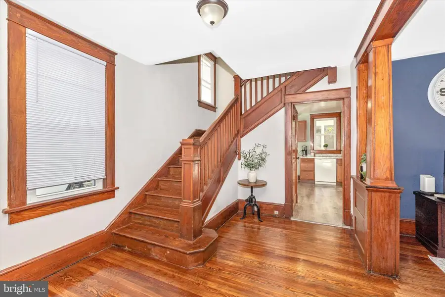 9 3rd Ave, Brunswick, MD 21716 - Image #3