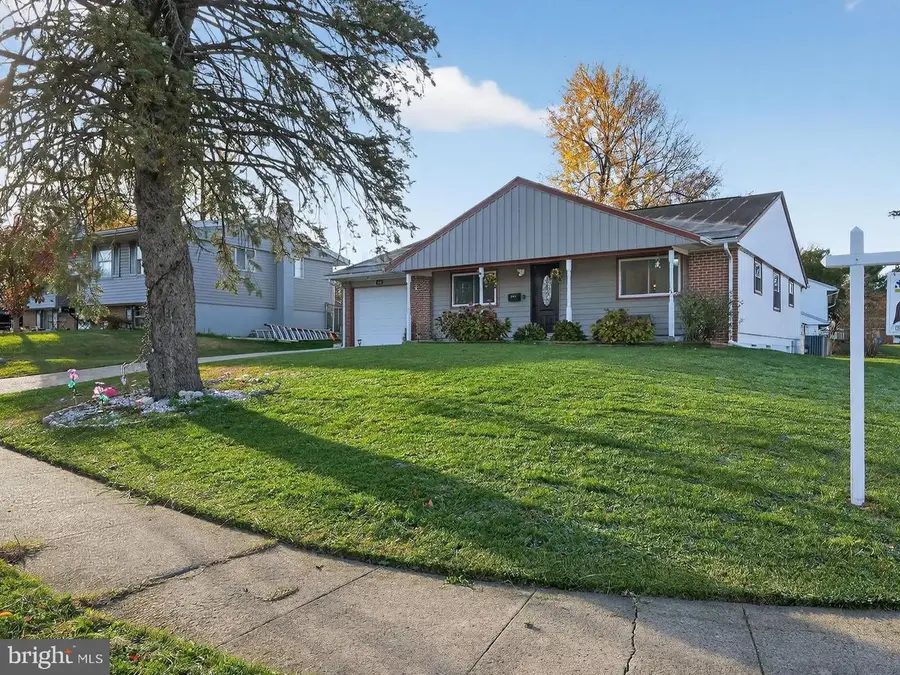 286 Pinoak Ln, Frederick, MD 21701 - Image #3