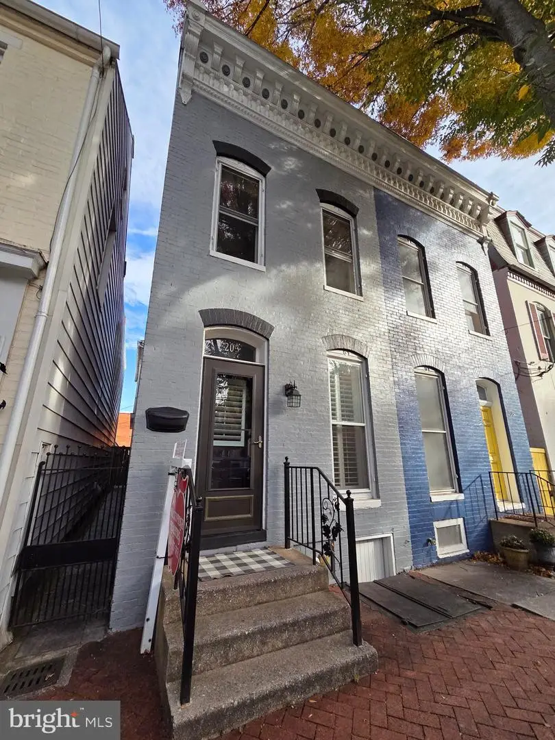 203 E 3rd St, Frederick, MD 21701 - Image #2