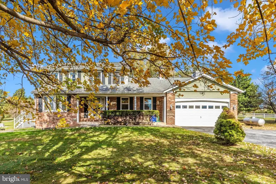 10795 Utica Mills Cir, Thurmont, MD 21788 - Image #2