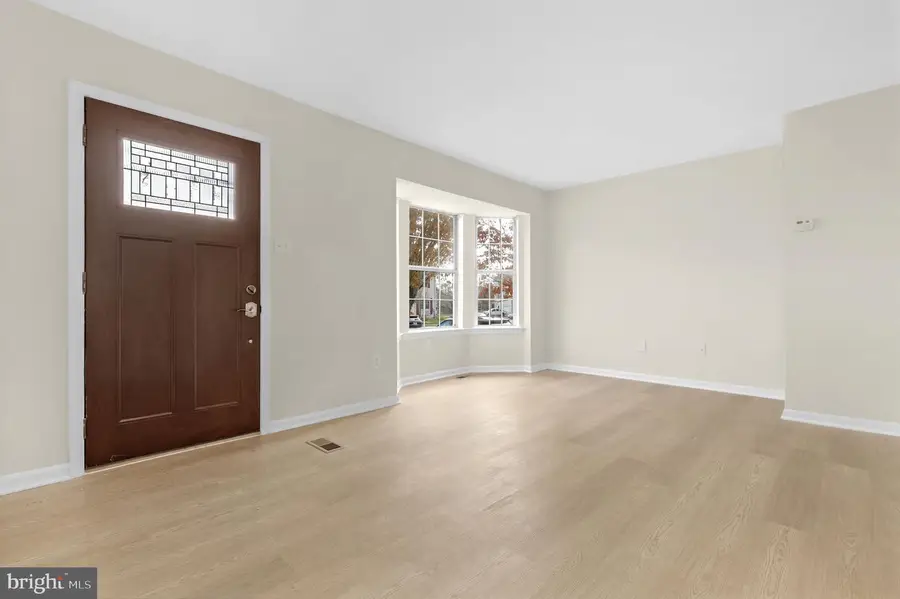 1227 Dahlia Ln, Frederick, MD 21703 - Image #2