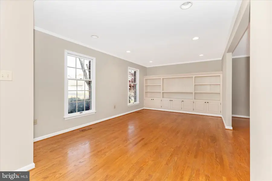 302 Holleybrooke Ct, Walkersville, MD 21793 - Image #3