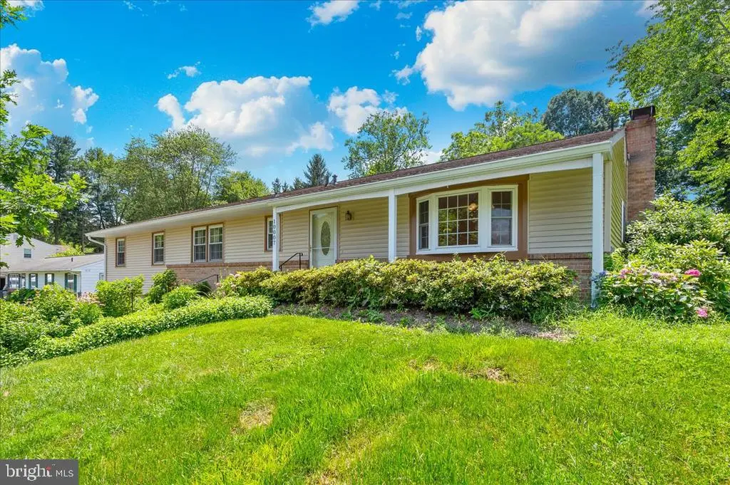 10007 York Dr, Ijamsville, MD 21754 - Image #1