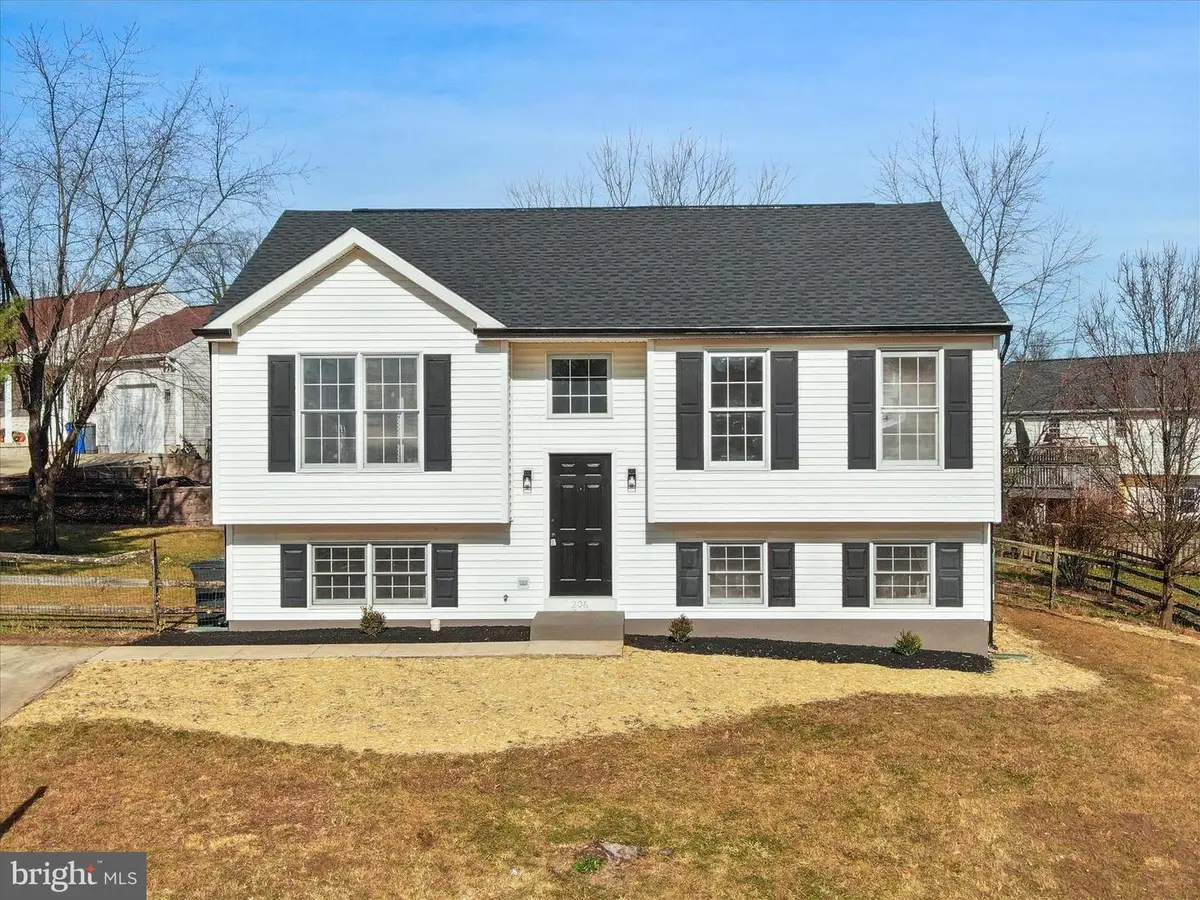 206 Ironmaster Dr, Thurmont, MD 21788 - Image #1