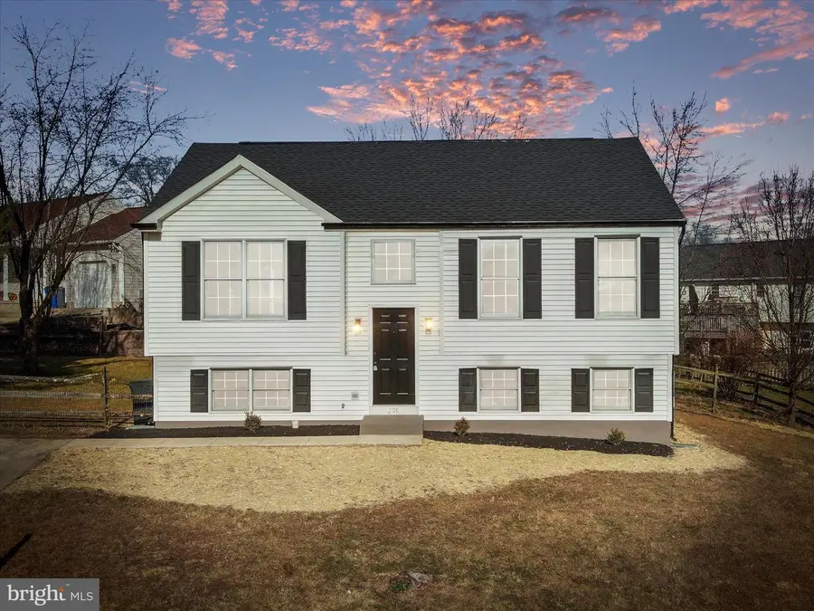 206 Ironmaster Dr, Thurmont, MD 21788 - Image #2