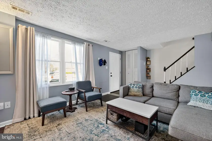 213 Deervalley Dr, Frederick, MD 21702 - Image #3