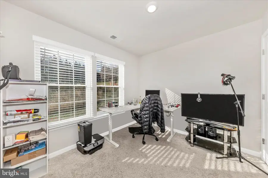 8648 Walter Martz Rd, Frederick, MD 21702 - Image #3