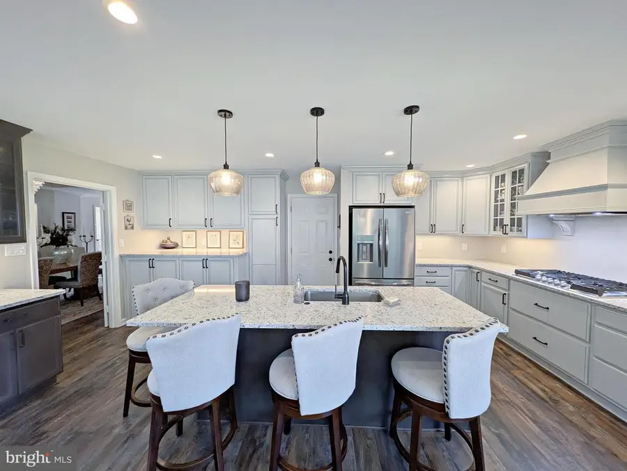 820 Dunbrooke Ct, Frederick, MD 21701 - Image #3