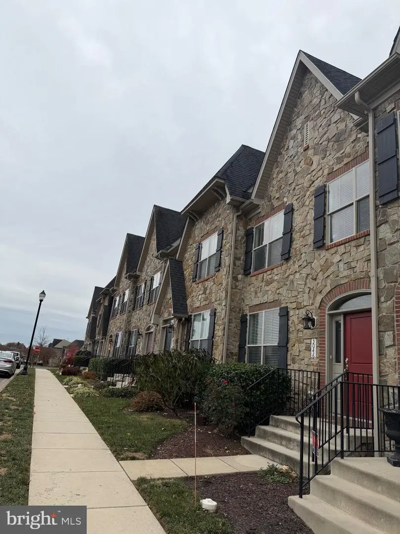 3046 Palatine Dr, Frederick, MD 21701 - Image #2