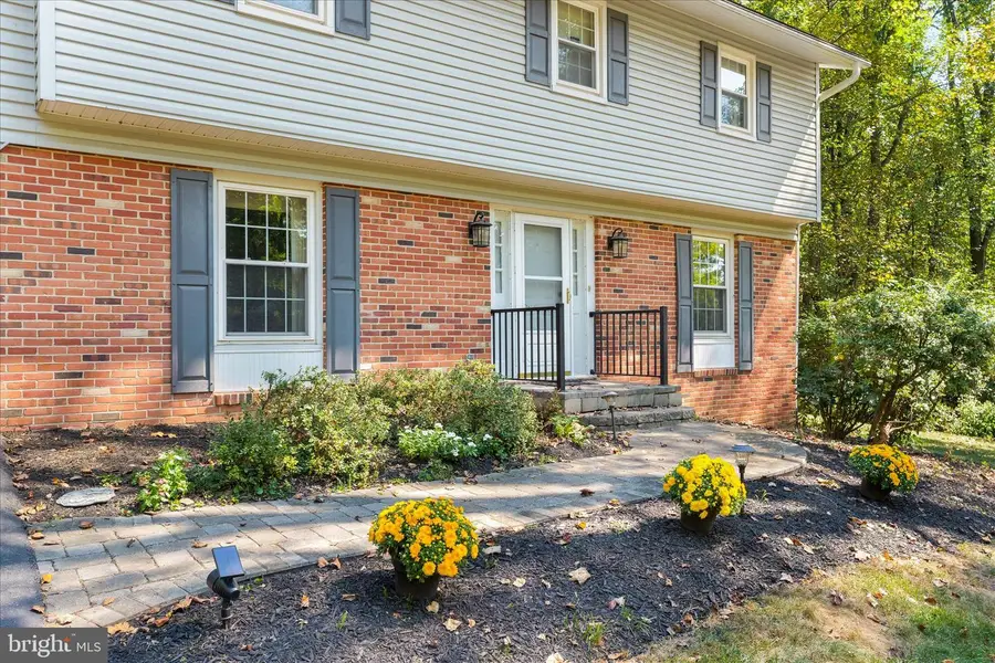 5407 Woodlyn Ct, Frederick, MD 21703 - Image #2