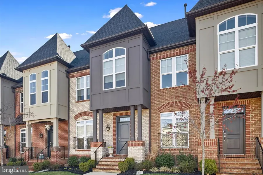 924 Lindley Rd, Frederick, MD 21701 - Image #2