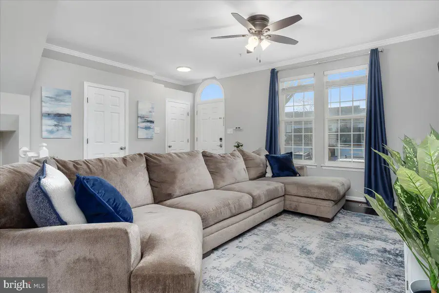 2445 Lakeside Dr, Frederick, MD 21702 - Image #2