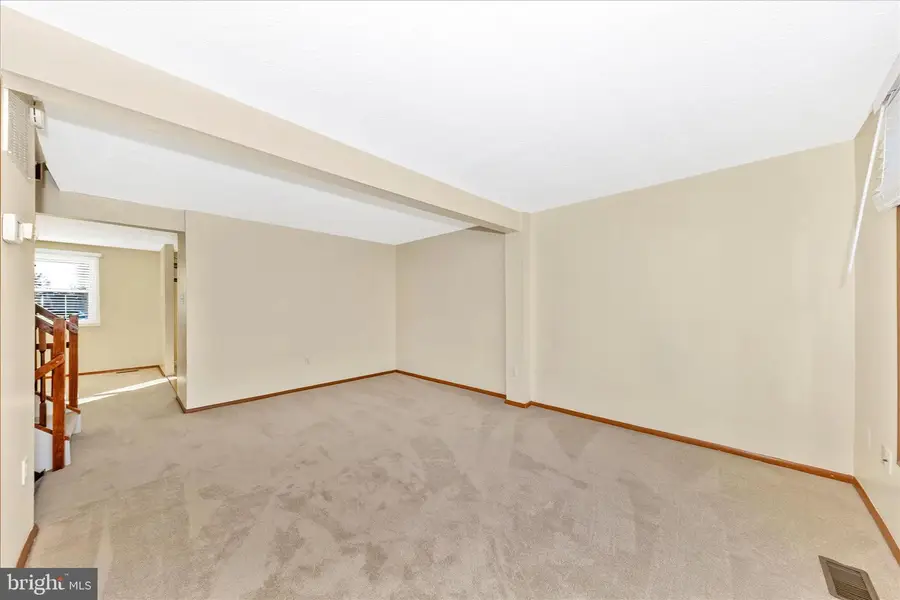 6911 Doublebrand Ct, Frederick, MD 21703 - Image #3