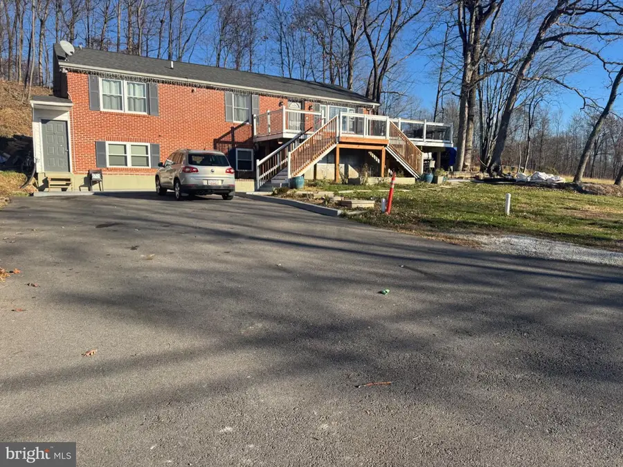 13903 Wolfsville Rd, Smithsburg, MD 21783 - Image #2