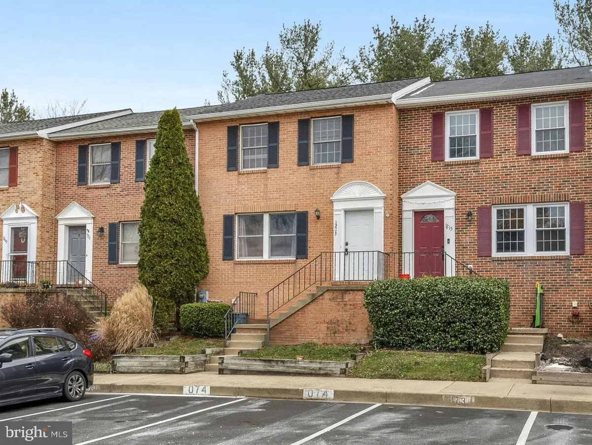 1213 Oak View Dr, Mount Airy, MD 21771 - Image #1