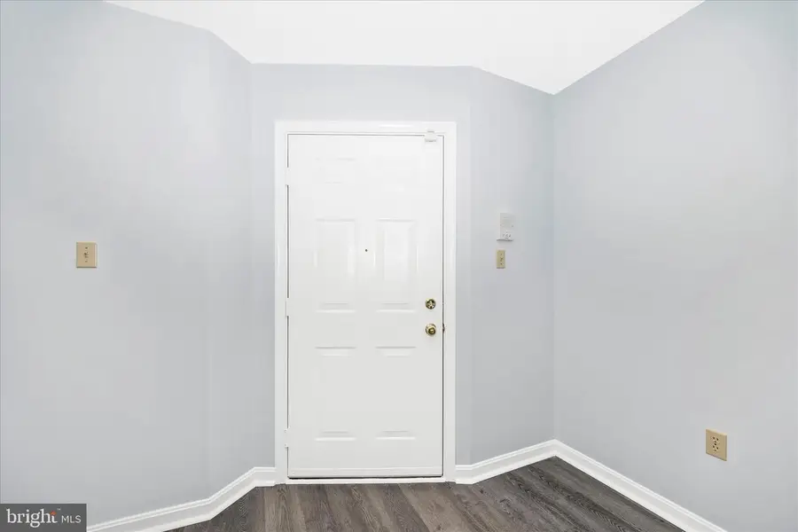 2402 Dominion Dr #1b, Frederick, MD 21702 - #3