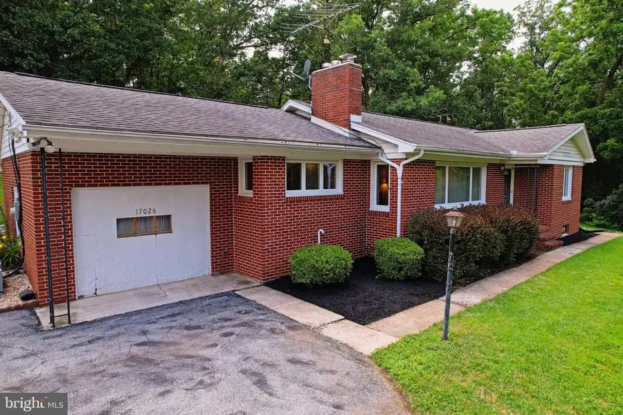 17026 Eylers Valley Rd, Emmitsburg, MD 21727 - Image #2