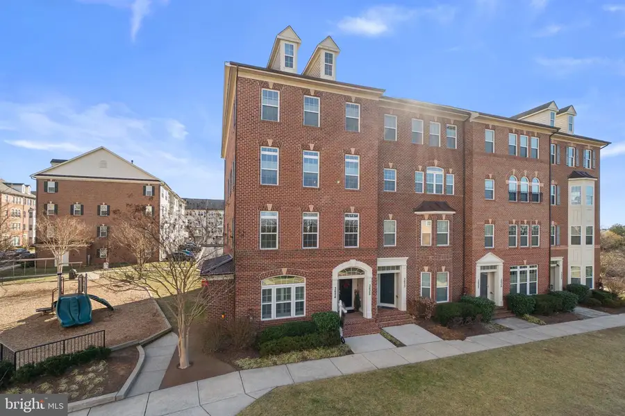 3624 Spring Hollow Ln, Frederick, MD 21704 - #3