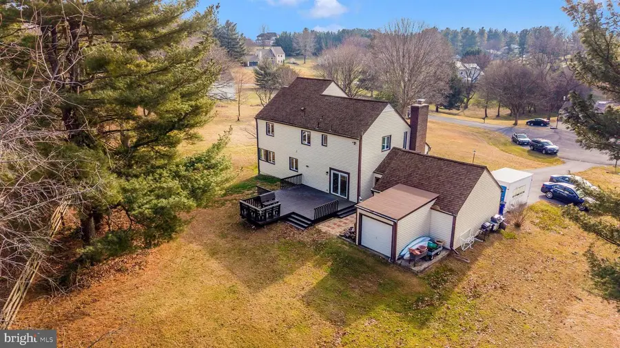 11296 Windsor Ct, Ijamsville, MD 21754 - Image #2