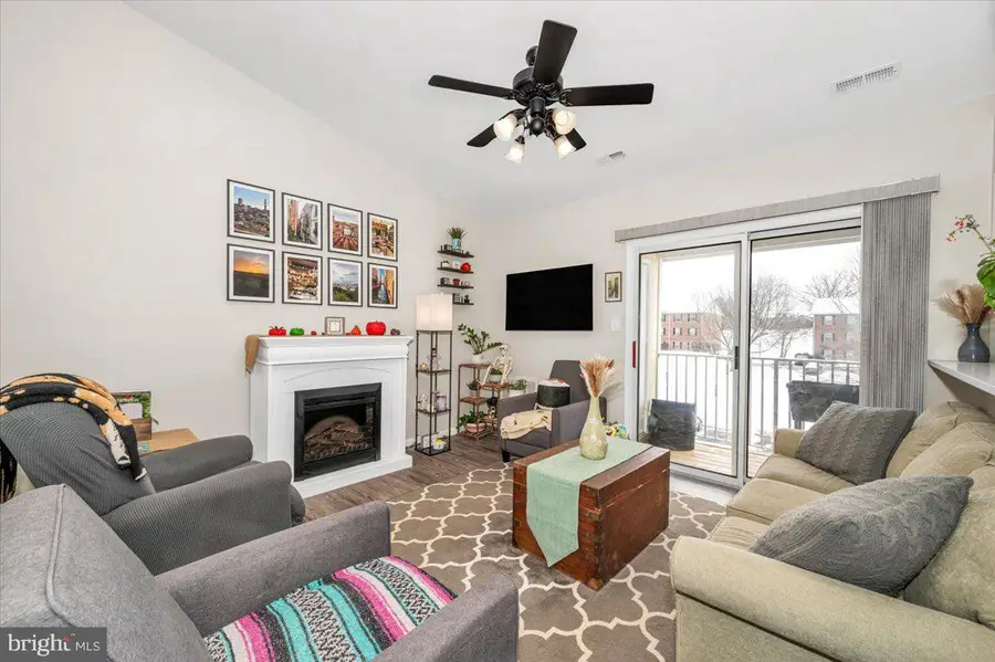 3855 Shadywood Dr #3a, Jefferson, MD 21755 - Image #2